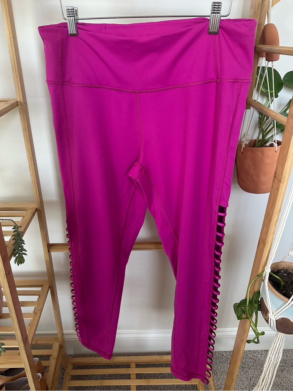 Victoria Secret Sport Bright Pink Leggings XL